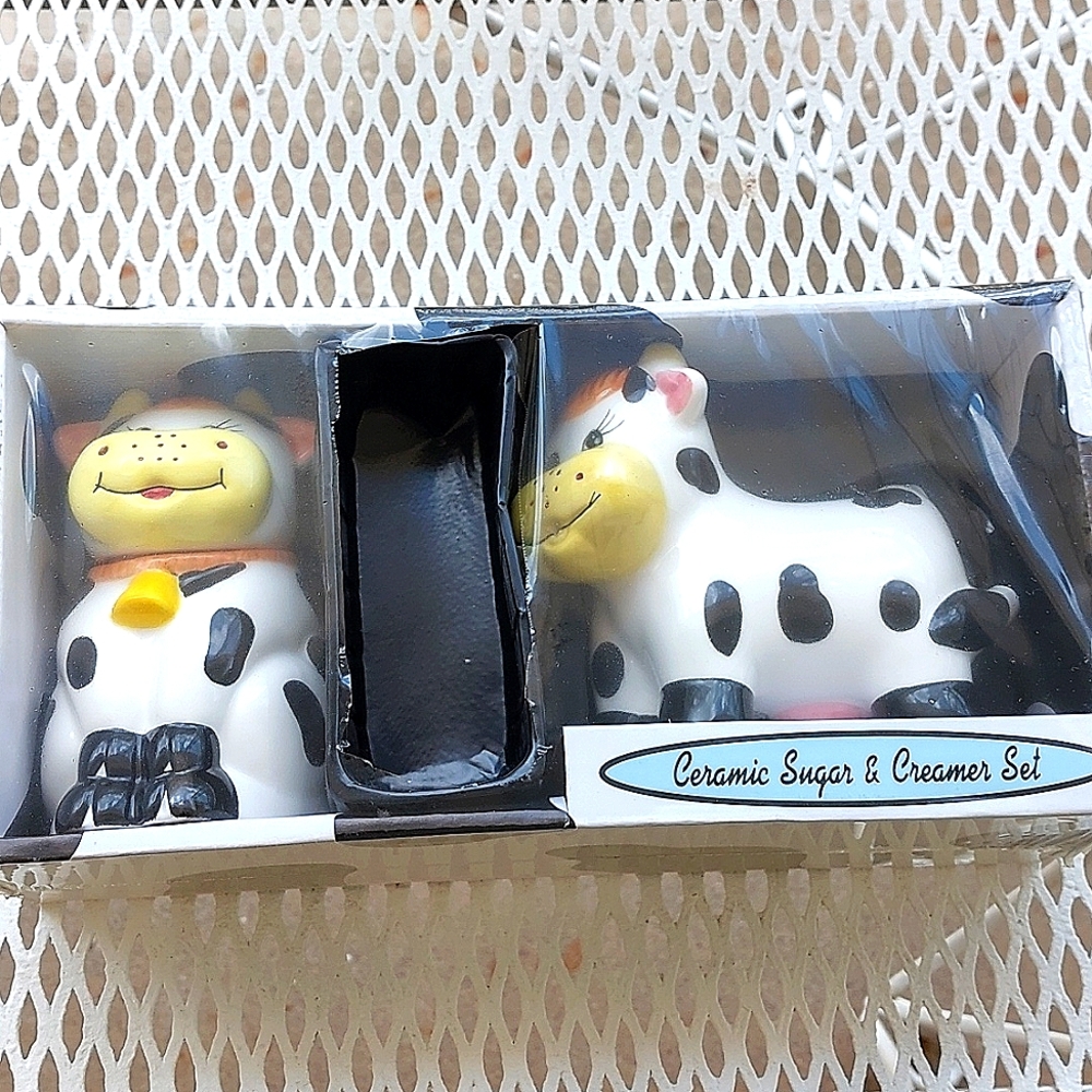 Cow ceramic sugar and creamer set